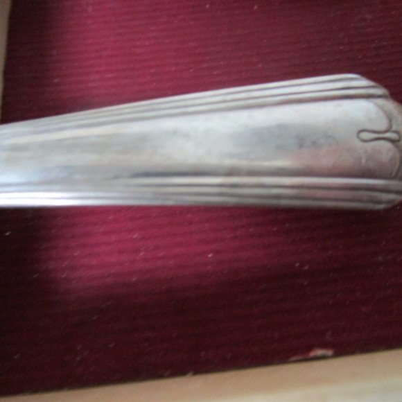 Vtg. KING EDWARDS CHILDS SILVERPLATE FLATWARE SET IN Box 1947?? - Picture 7 of 7